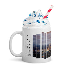 Load image into Gallery viewer, Product mockup