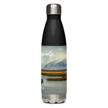 Load image into Gallery viewer, Stainless steel water bottle black 17 oz. Left side, The Great Salt Lake, UT., image and &#39;Adventure awaits, Hydrate!&#39; printed.
