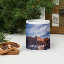 Load image into Gallery viewer, White glossy mug 20 oz front view with Lake Powell image.
